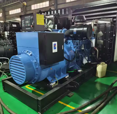 Cummins Yuchai Weichai Motorlu 750KVA SHX Gaz Jeneratörü Doğal Gaz Biyogaz Lpg Jeneratörü Üretici Endüstriyel Yüksek Performanslı Elektrik Jeneratörü Güç kaynağı